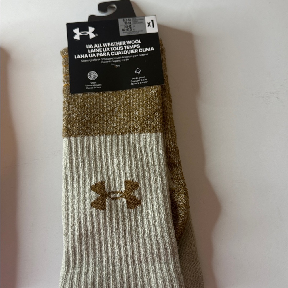 Under Armour Assortment of Socks 4 Pairs Size Large 8.5-13 - Picture 11 of 16